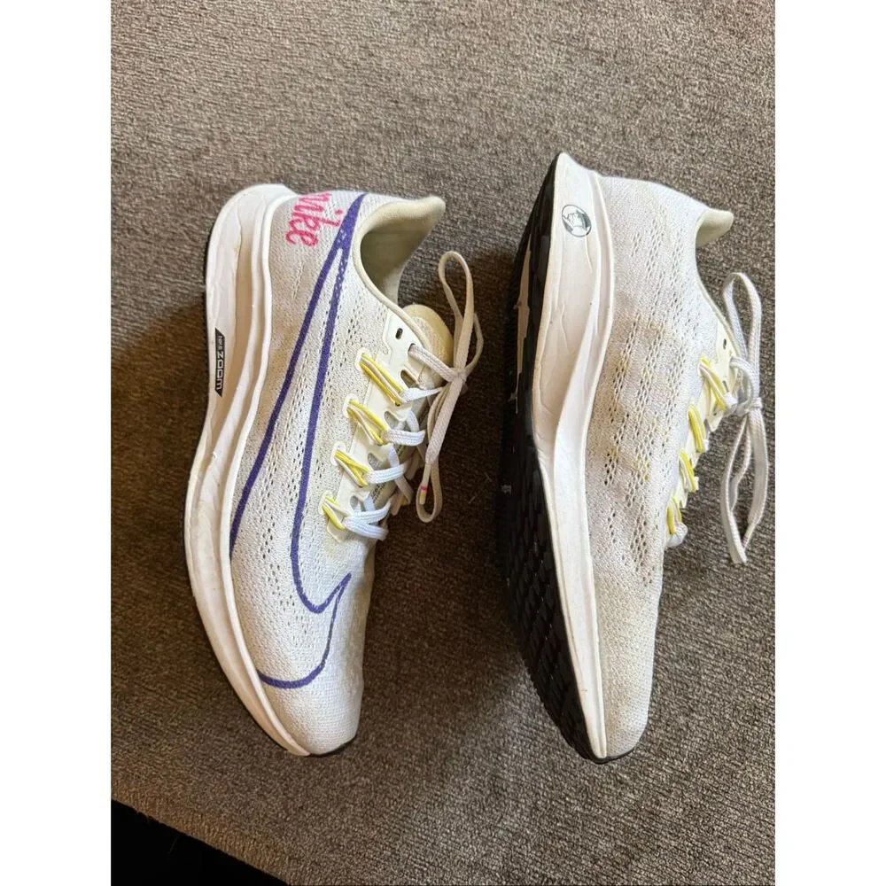 Nike Women’s Running Sneakers White Purple Mesh Athletic Shoes Size 8.5